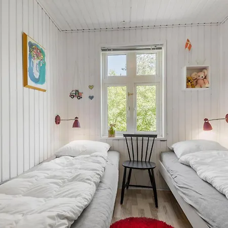 4 Bedroom Beautiful In *