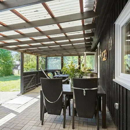 4 Bedroom Beautiful In * Skjern