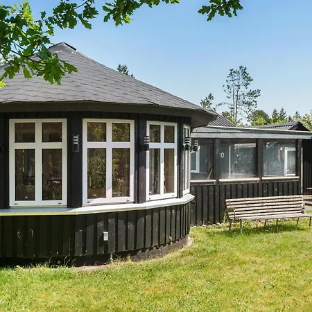 4 Bedroom Beautiful In