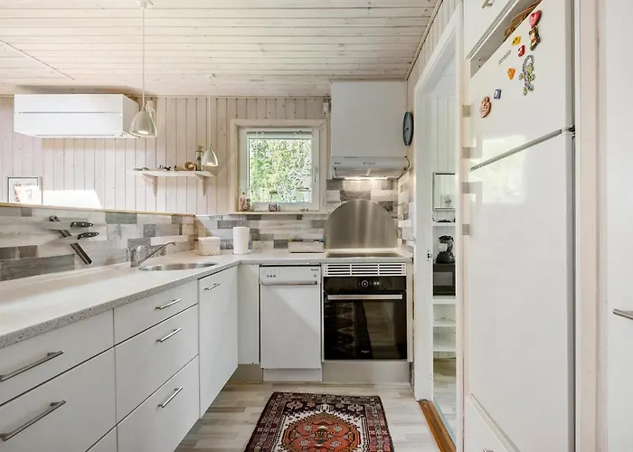 4 Bedroom Beautiful In