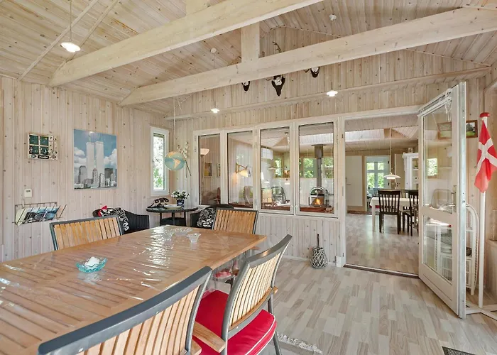 4 Bedroom Beautiful In * Skjern