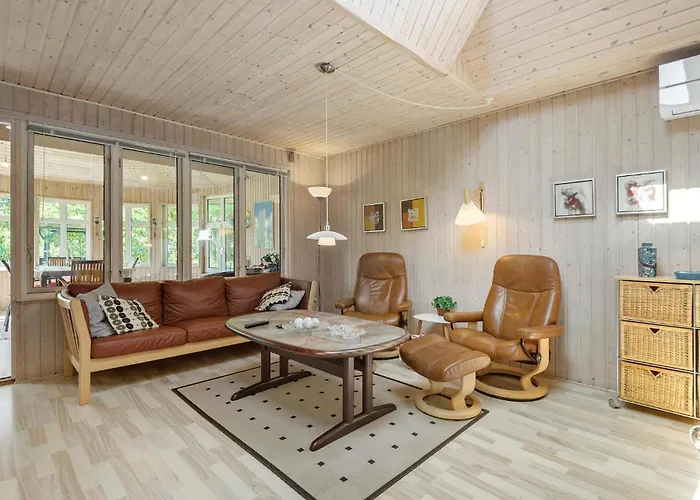 4 Bedroom Beautiful In * Skjern